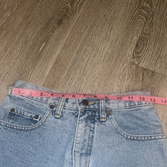 VTG 1990's PEPE Heidi High Rise Jean Shorts SZ 7 / 8 cut pff - Picture 8 of 9